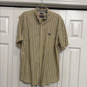 Men’s used short sleeve button up shirt
